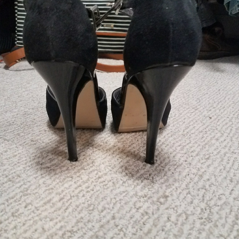 Shoes - Picture 3 of 3